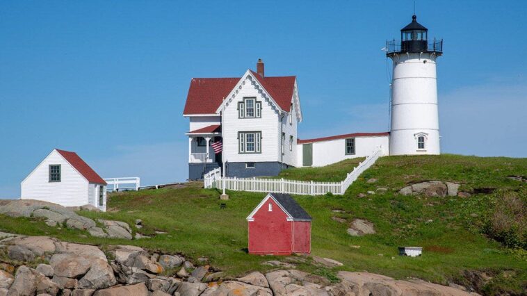 maine-lighthouse-proved-to-be-no-match-for-man-dancing-in-the-buff-who-was-armed-with-a-golf-club