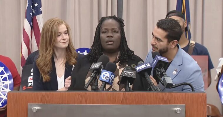 social-media-roasts-far-left-abdul-el-sayed-over-painfully-awkward-endorsement-video-that-looks-like-a-“hostage-tape”-—-woman-struggles-through-talking-points-as-el-sayed-nudges-her-along