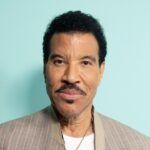 lionel-richie-hospitalized-in-st-louis-after-summer-of-health-scares-and-canceled-concerts