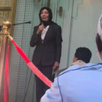 conservatives-slam-ny-gov.-hochul-for-wearing-head-scarf-at-islamic-center