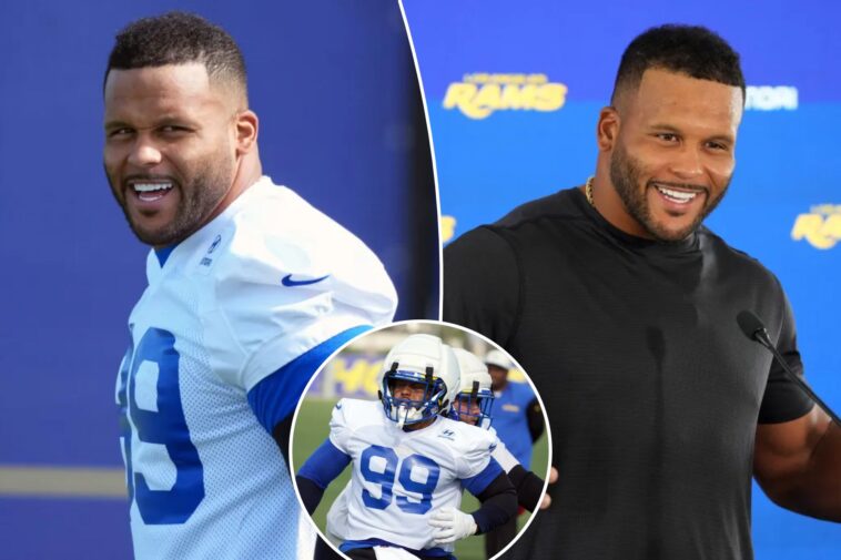 aaron-donald-drops-two-word-signature-warning-on-new-rams-trading-card