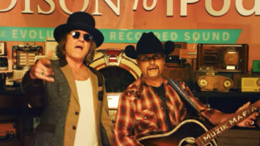 watch:-multi-platinum-country-duo-big-&-rich-defend-human-music-creators-amid-ai-boom-with-powerful-new-song-‘hello-ai’