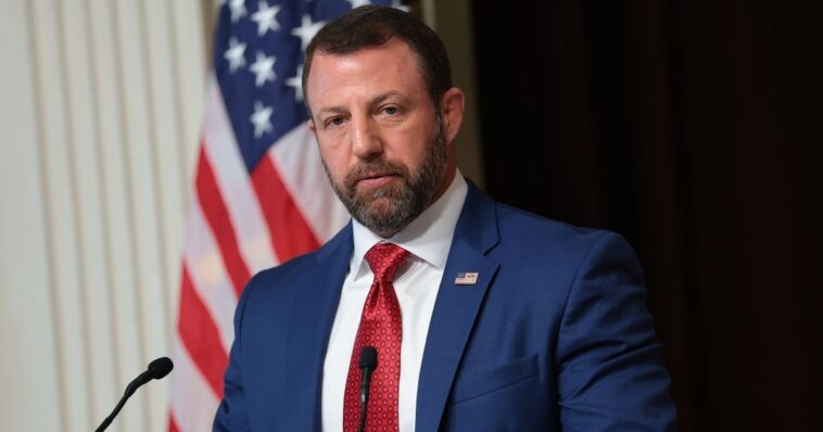 watch:-markwayne-mullin-goes-off-on-reporter-who-tried-to-downplay-the-danger-of-illegal-alien-truckers