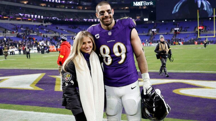 nfl-girlfriend-content-was-at-an-all-time-high-during-training-camp,-an-odd-ryan-day-joe-biden-card-&-red-man