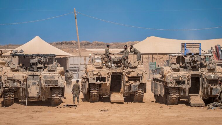 israel-captures-top-hamas-commander-in-gaza-strike,-defense-minister-says