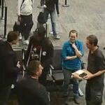 watch:-footage-of-eric-swalwell-being-swarmed-by-fbi-agents-at-sf-airport-emerges