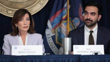ny-gov-kathy-hochul-accuses-trump-of-‘defunding-the-police,’-says-dhs-is-‘withholding’-counterterror-funds