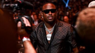 lesean-mccoy-throws-his-support-behind-the-guy-who-allegedly-scammed-women-by-posing-as-a-49ers-player