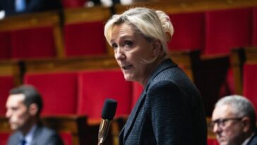 le-pen-vows-referendum-to-‘combat-islamist-ideologies’,-including-fines-for-veiling-of-women-and-girls