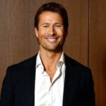 glen-powell-reveals-wild-night-with-country-stars-ended-with-beer-pong-at-jelly-roll’s-nashville-bar