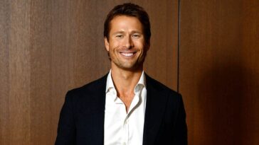 glen-powell-reveals-wild-night-with-country-stars-ended-with-beer-pong-at-jelly-roll’s-nashville-bar