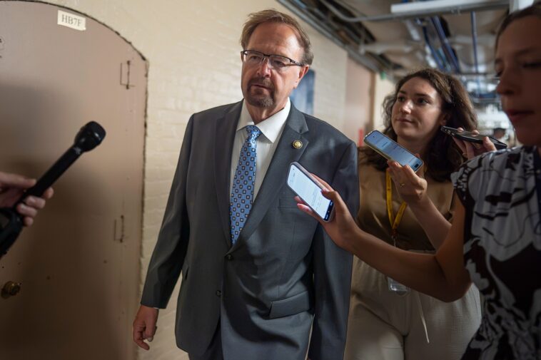 embattled-rep.-chuck-edwards-censured-for-‘inappropriate-conduct’-toward-female-staffers-–-offers-half-hearted-apology