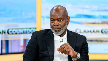 nfl-legend-emmitt-smith-accused-of-conning-$2.5-million-from-native-american-investor