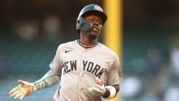 red-sox-announcer-issues-apology-after-calling-for-on-field-violence-against-yankees-star-during-game