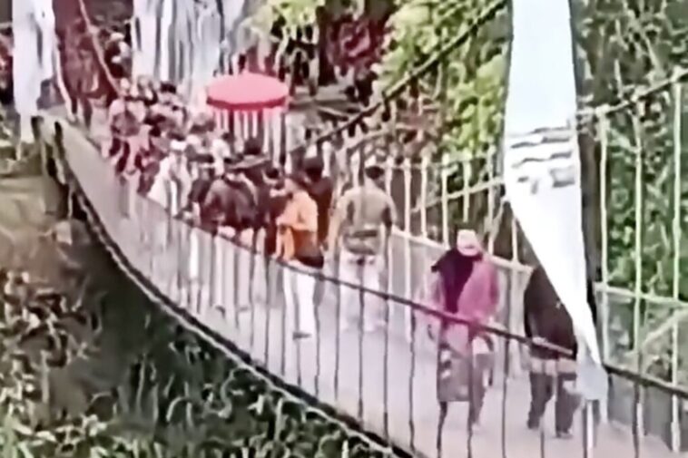 new-suspension-bridge-collapses-as-excitement-turns-to-terror-at-ribbon-cutting-ceremony