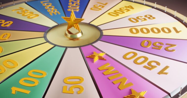 longtime-‘wheel-of-fortune’-announcer-suspended-from-show-months-after-commercial-flight-led-to-police-probe