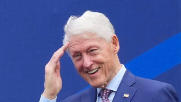 bill-clinton-parties-with-alex-soros-and-fundraises-off-80th-birthday