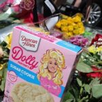repairs-underway-after-dolly-parton’s-hollywood-walk-of-fame-star-vandalized