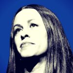 alanis-morissette-sues-former-tour-manager-for-fraud-and-extortion,-accuses-him-of-blackmail-by-threatening-to-report-her-for-drug-trafficking