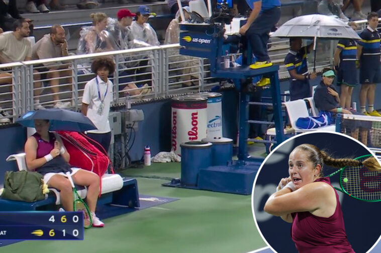 jelena-ostapenko-goes-viral-after-drawing-laughs-for-tiny-umbrella-at-us-open