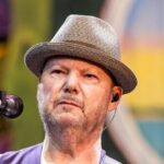 singer-christopher-cross-tells-canadian-crowd-he’s-‘very-sorry-and-embarrassed’-the-us.-has-‘an-a**hole-for-president’