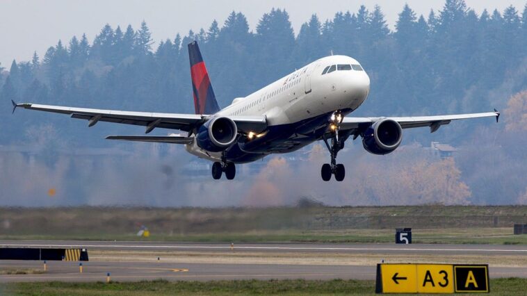 ‘we-need-to-return-immediately,’-flight-crew-warns-as-pilot-health-emergency-unfolds