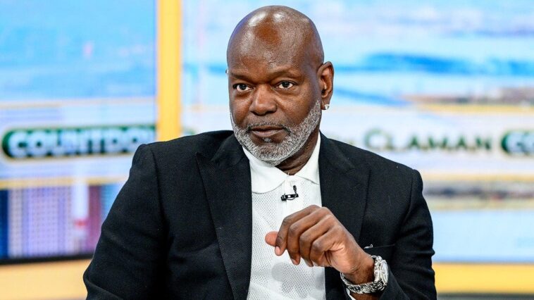 emmitt-smith-accused-of-conning-native-american-investor-out-of-$2.5m-in-solar-farm-deal