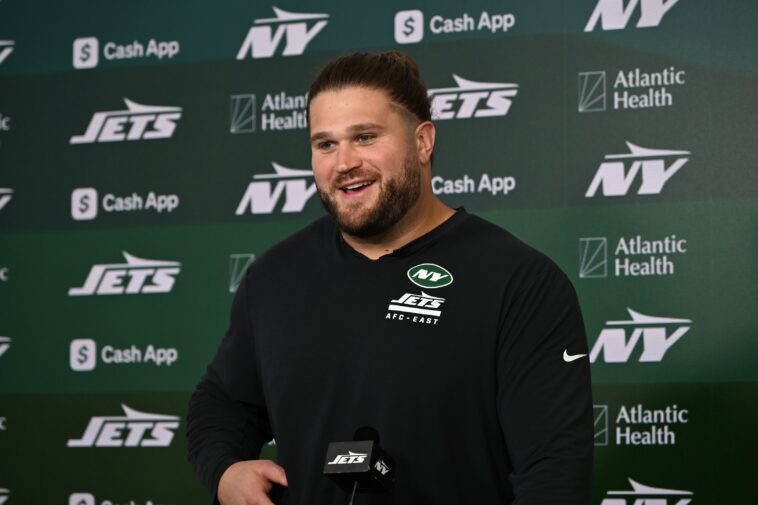 joe-tippmann-embracing-his-jets-role-one-year-after-surprise-switch