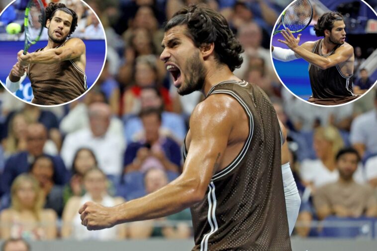 carlos-alcaraz-rolls-after-slow-start-to-cruise-into-third-round-of-us-open