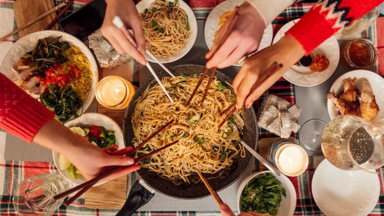 costco-shoppers-challenge-influencer’s-claim-that-‘insane’-chicken-meal-can-feed-family-of-five