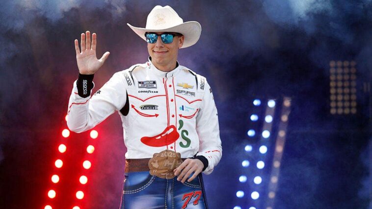 nascar’s-most-popular-driver-has-a-tiktok-girlfriend-that’s-causing-a-stir,-and-he-doesn’t-care