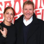 duran-duran-singer-simon-le-bon-and-wife-yasmin-soak-up-the-sun-on-their-italian-getaway