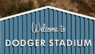 report:-dead-man-found-hanging-near-dodger-stadium-during-game