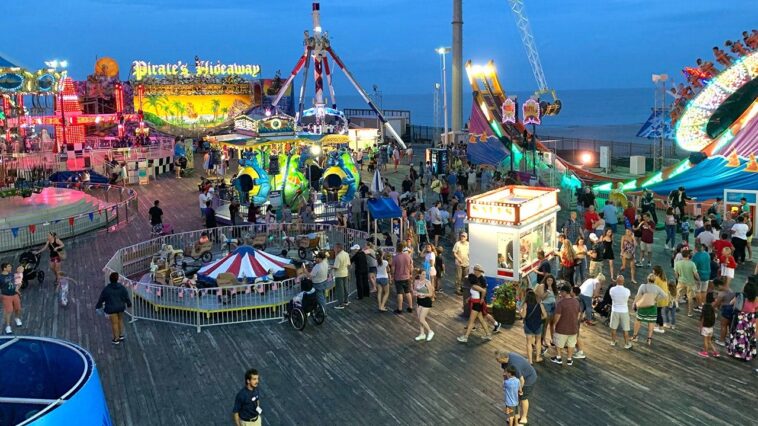 frightening-scene-unfolds-on-iconic-sky-ride-as-child-falls-down-onto-boardwalk