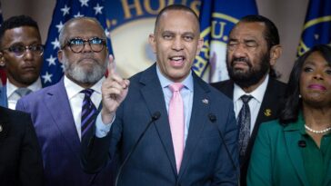 jeffries-threatens-‘serious-response’-after-democrats-help-gop-advance-anti-socialism-vote