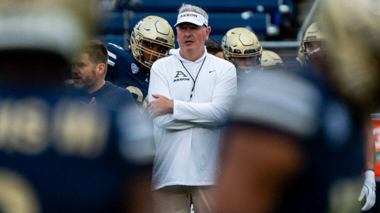 akron-zips-vs-wake-forest-demon-deacons-week-1-college-football-pick-favors-under-48.5