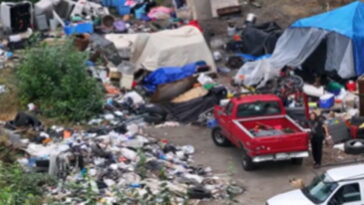 seattle-homeless-encampment-described-as-an-environmental-hazard-yet-it-keeps-expanding