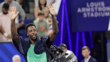 gael-monfils-gets-emotional-us-open-farewell-before-retirement