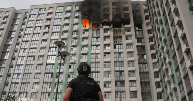 russia-batters-kyiv,-southern-and-eastern-ukraine-in-sixth-straight-night-of-strikes