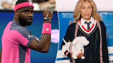 frances-tiafoe’s-girlfriend-ayan-goes-preppy-in-tiny-pleated-skirt-at-us-open