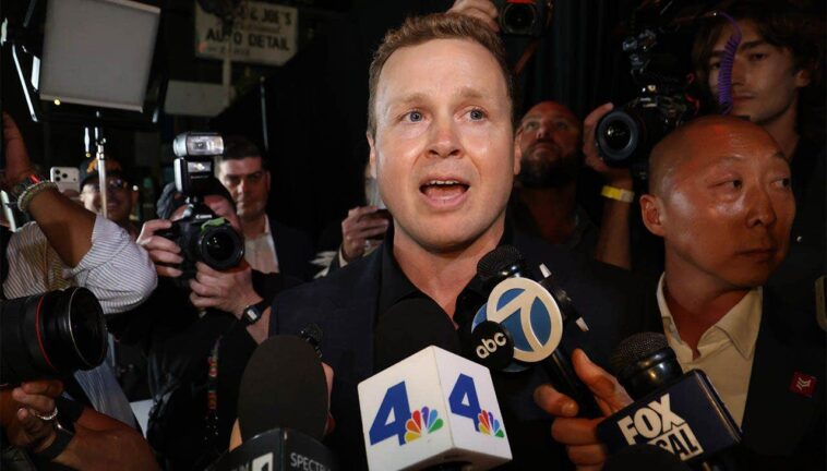 politician-spencer-pratt-calls-out-actor-ryan-reynolds-for-condemning-1980s-nostalgia