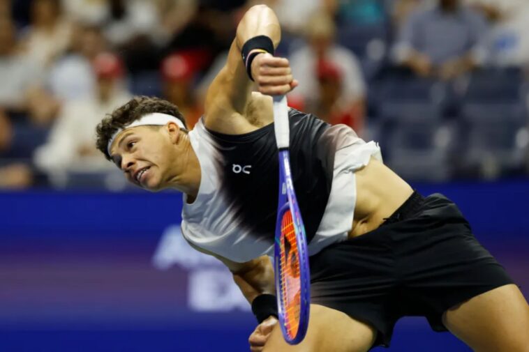ben-shelton-grinds-out-four-set-win-in-match-that-ends-after-2-am.-to-reach-fourth-round-of-us-open
