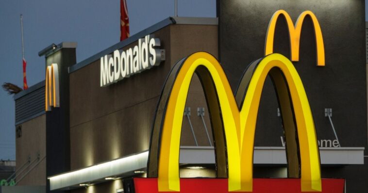 california-mcdonald’s-shootout-turns-deadly-as-police-arrive:-turns-out-the-perpetrator-was-an-employee