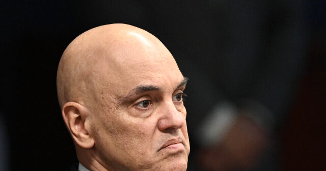 brazil:-dictator-judge-triggers-supreme-court-‘civil-war’-over-alleged-corrupt-banker-messages