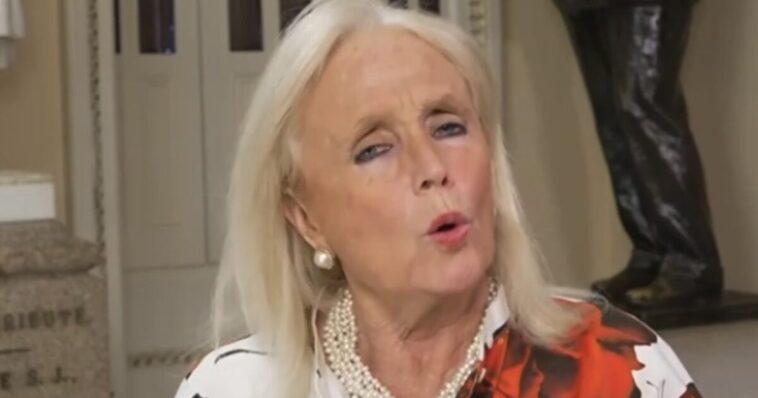 new:-trump-nukes-rep.-debbie-dingell-after-she-announces-planned-legislation-to-retain-lake-ontario’s-name-–-“debbie-dingbat…-third-rate-loser”