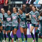 group-of-fans-kicked-out-of-portland-thorns-nwsl-match-over-pro-women-apparel-labeled-‘transphobic’