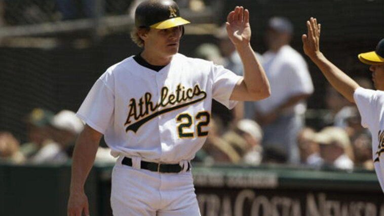 former-a’s-bat-boy-fooled-women-into-thinking-he-was-eric-byrnes,-ex-mlb-star-reveals