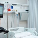 icu-nurses-help-baptize-elderly-patient-just-days-before-death