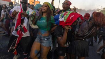 three-stabbed-before-violence-plagued-brooklyn-caribbean-parade