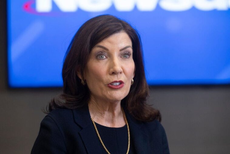 dems-in-damage-control-mode-over-‘thug-hugging’-police-bigwig-tied-to-gang-shooting